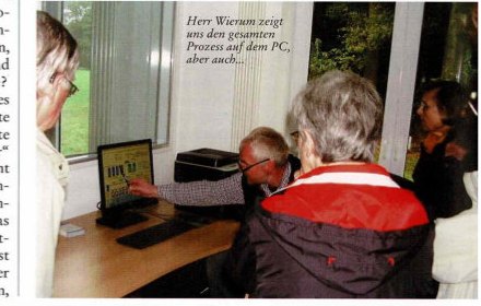 Wasserwerksleiter Herr Wierum erläutert den Aufbereitungsprozess am Computer