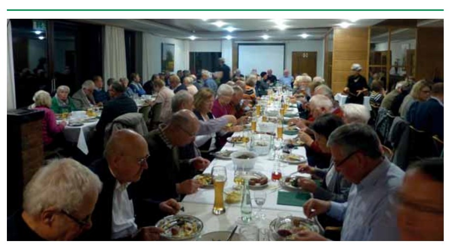 Bis zum letzten Platz gefüllter Saal im Gasthof 'Zur Linde' bei der Jahreshauptversammlung.