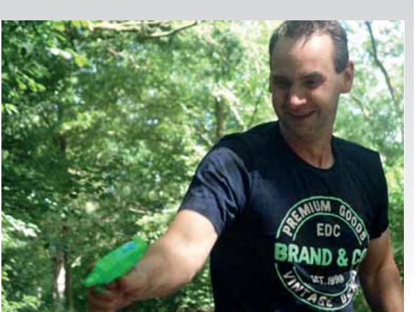 Dennis Drewel im Küchenzelt der Zeltlager 2008, 2016 und 2018, u.a. beim Wasserpistolenspiel